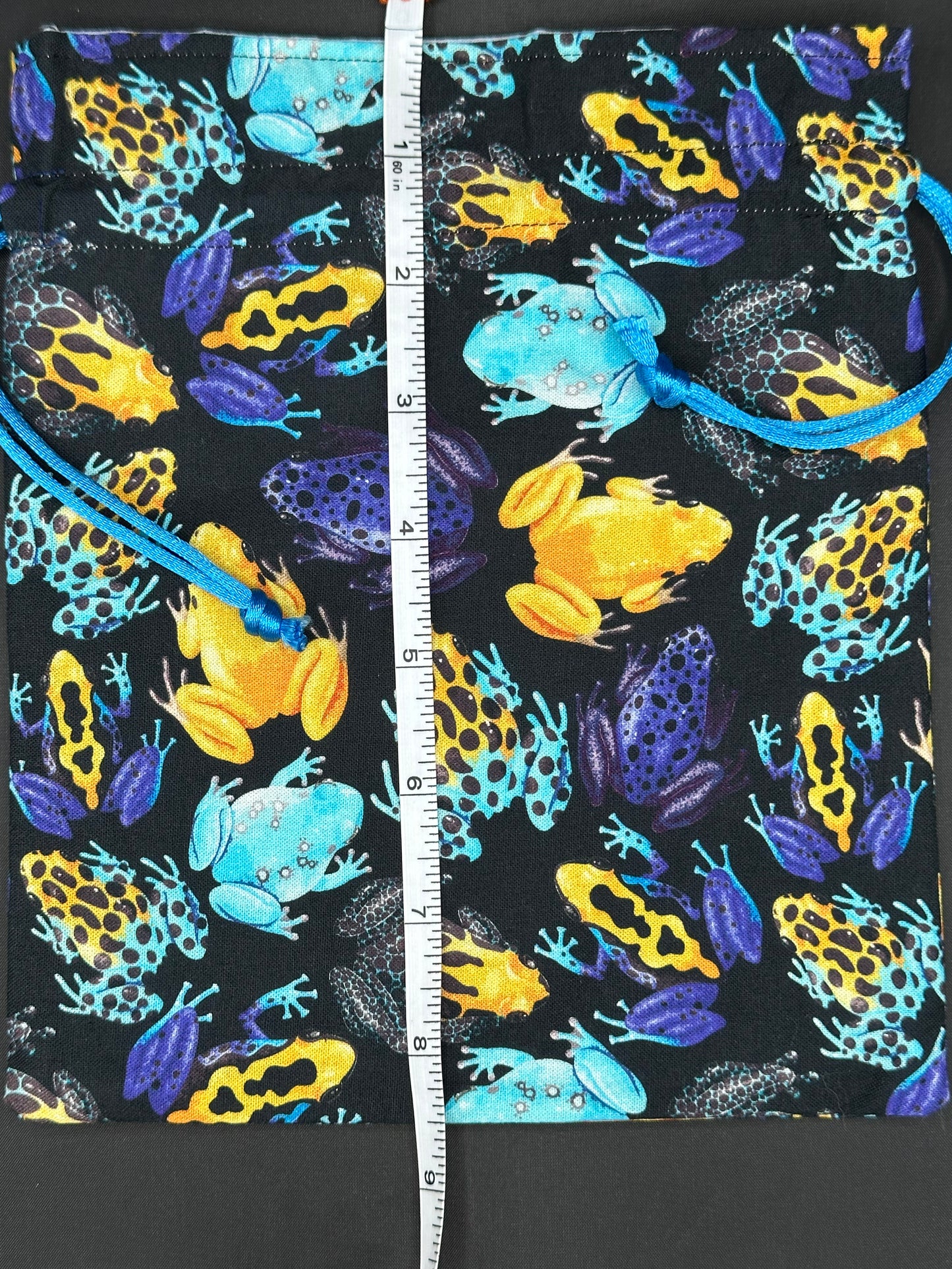 Poison Dart frogs draw string