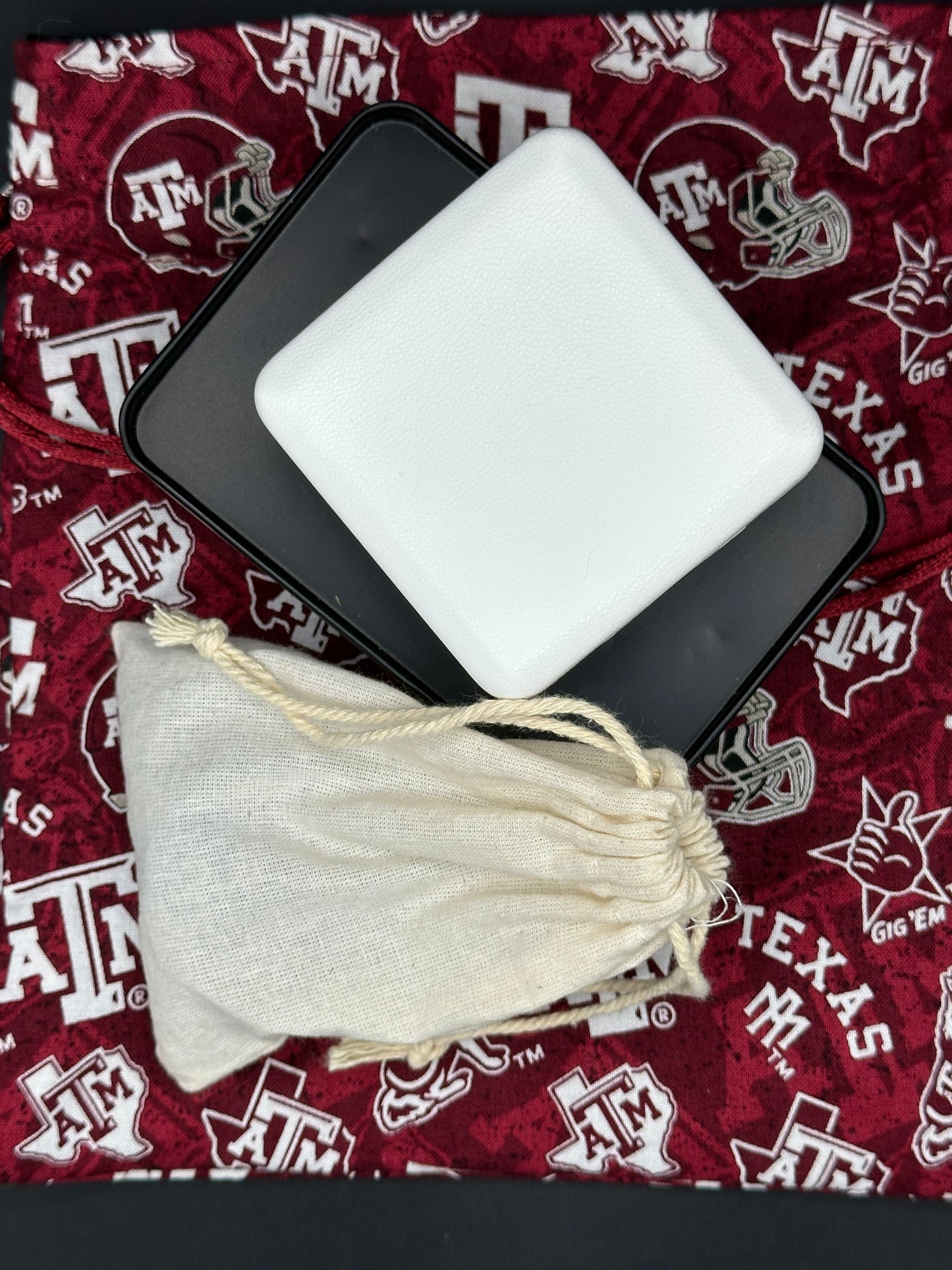 A&M draw string