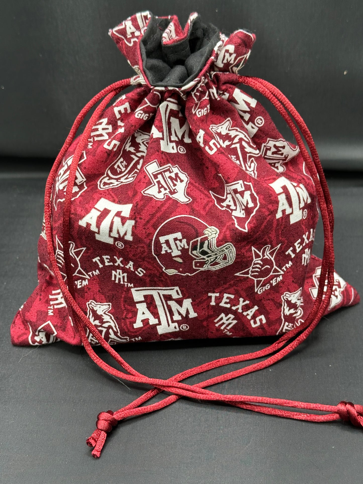 A&M draw string