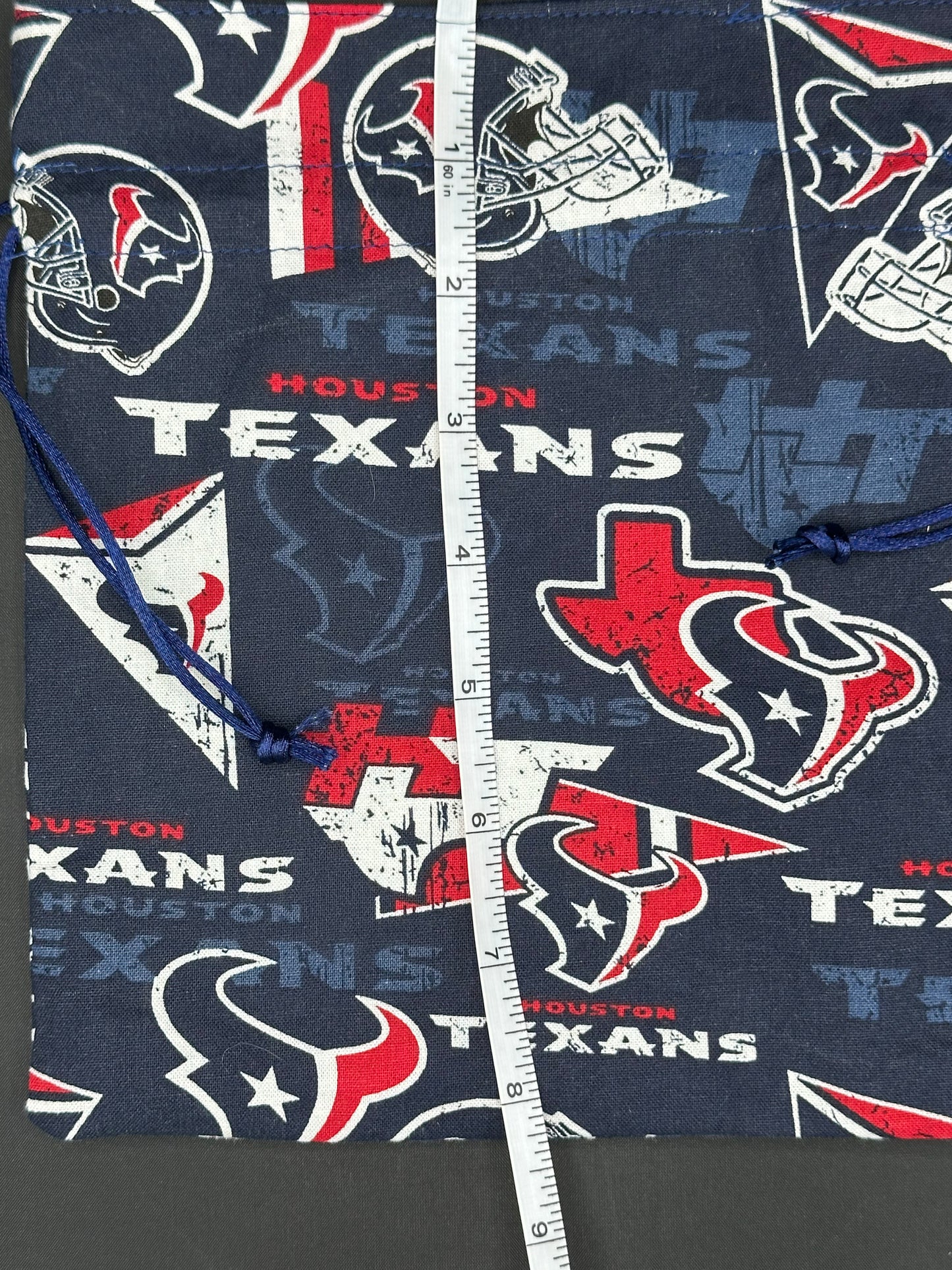 Texans draw string