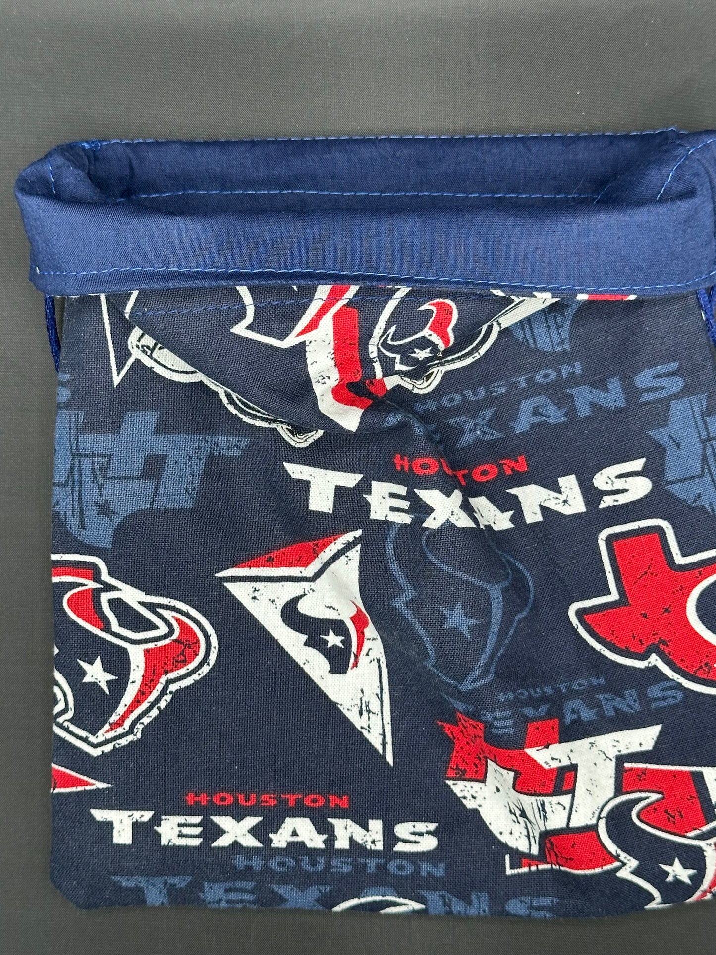 Texans draw string