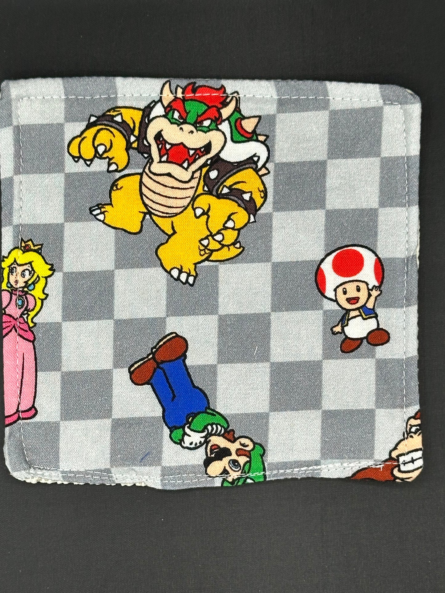 Mario - grey checked
