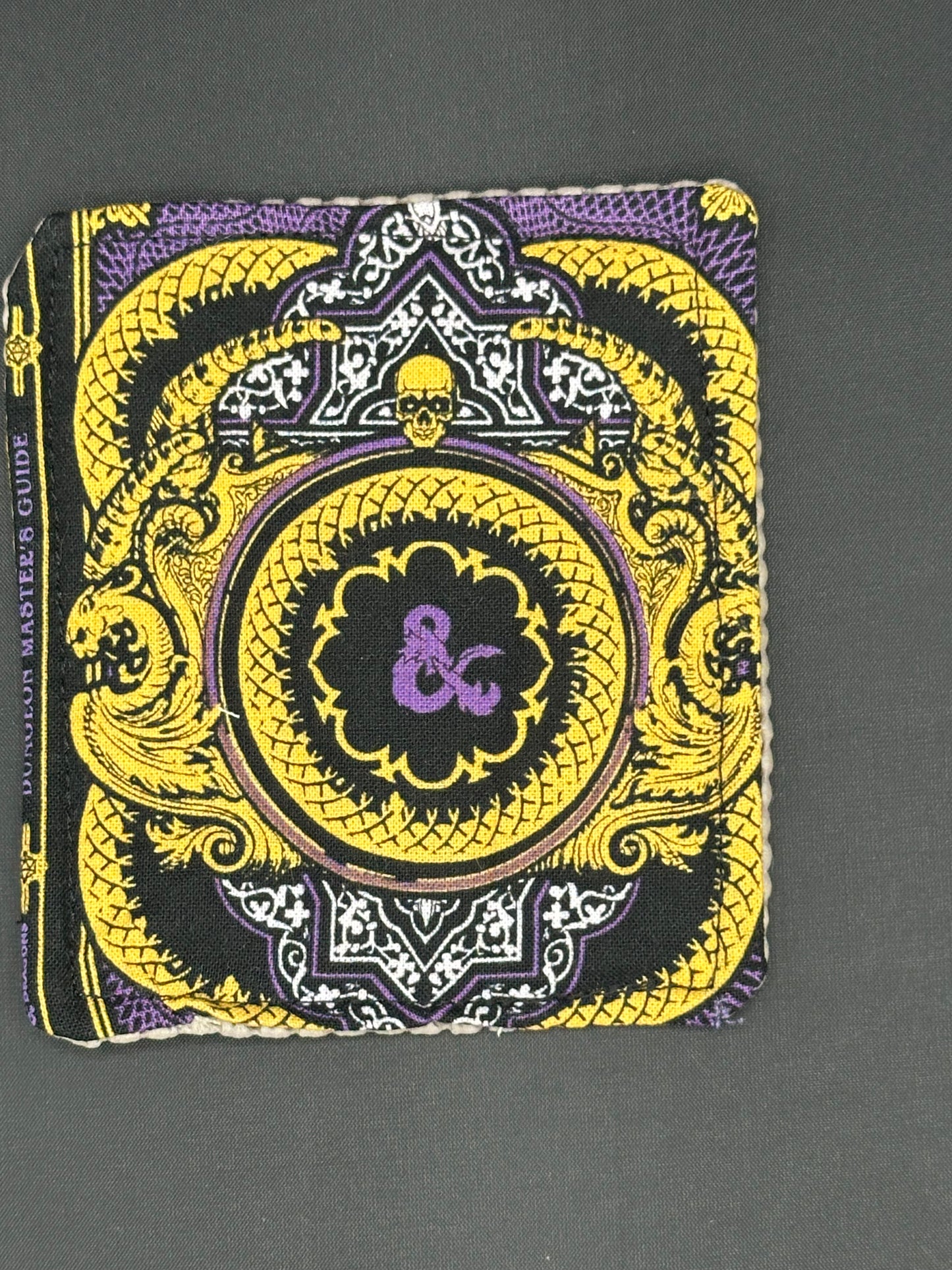 D&D purple "&"