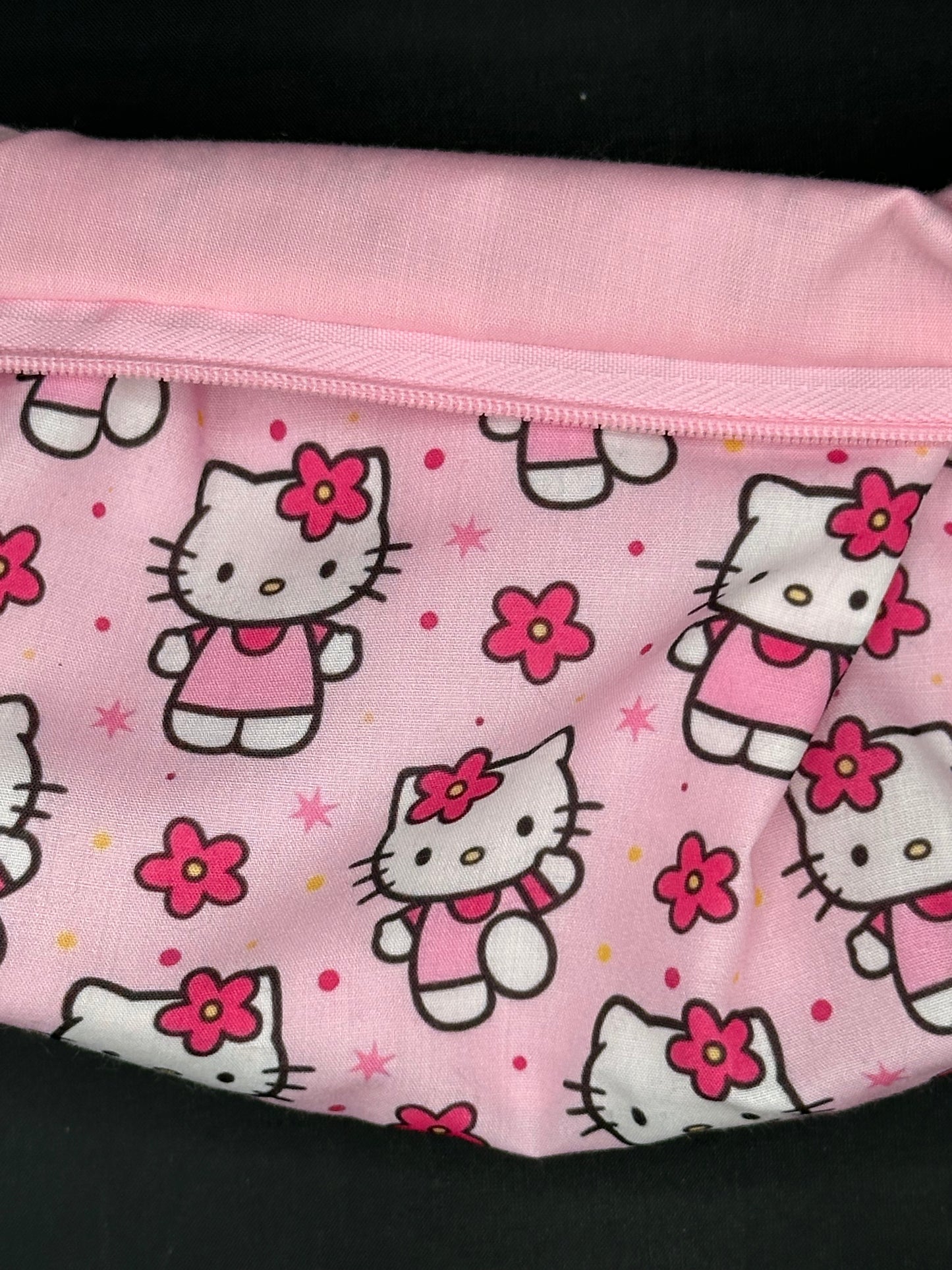Hello Kitty zipper pouch