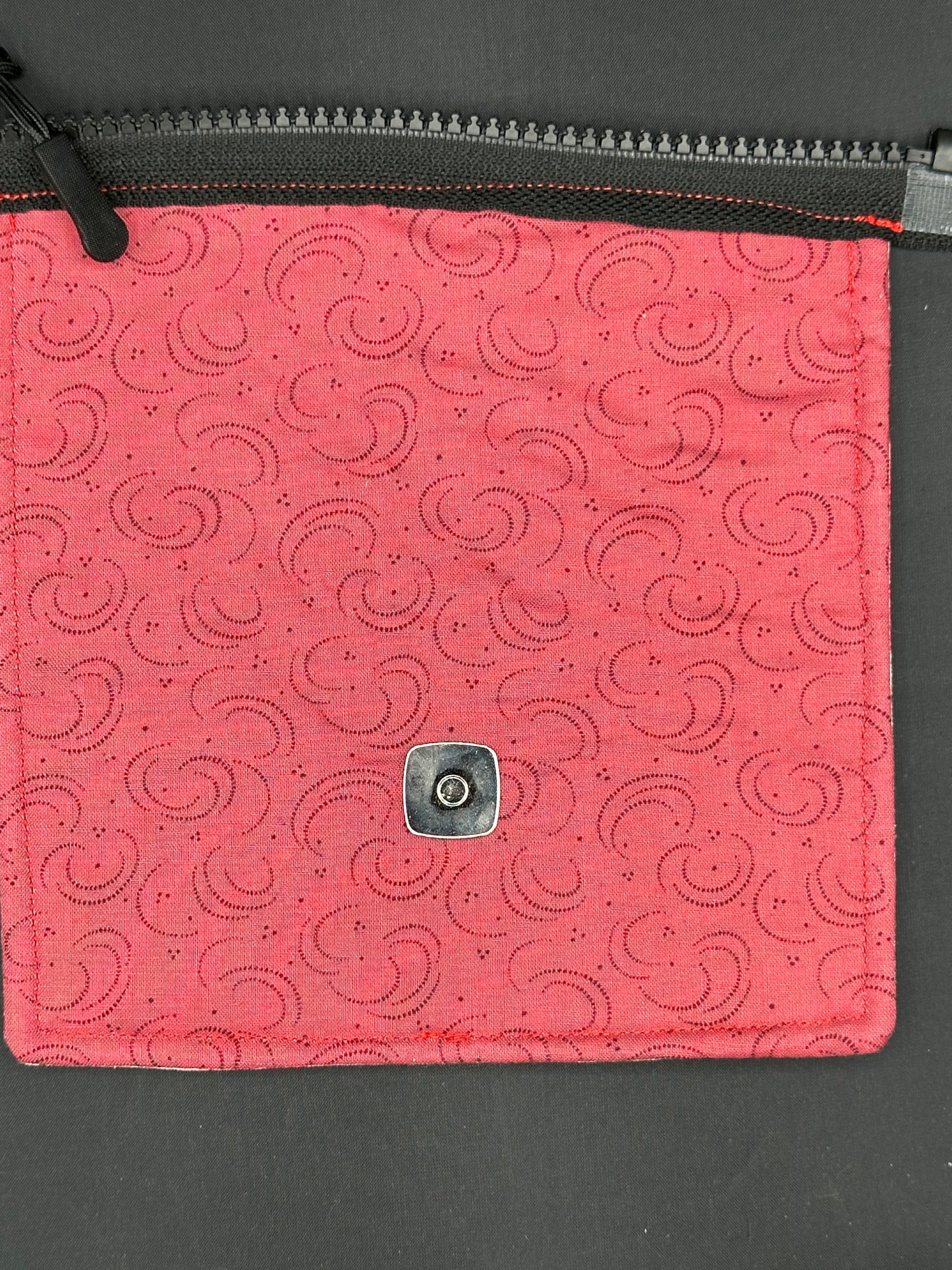 Red Dragons 7" purse flap