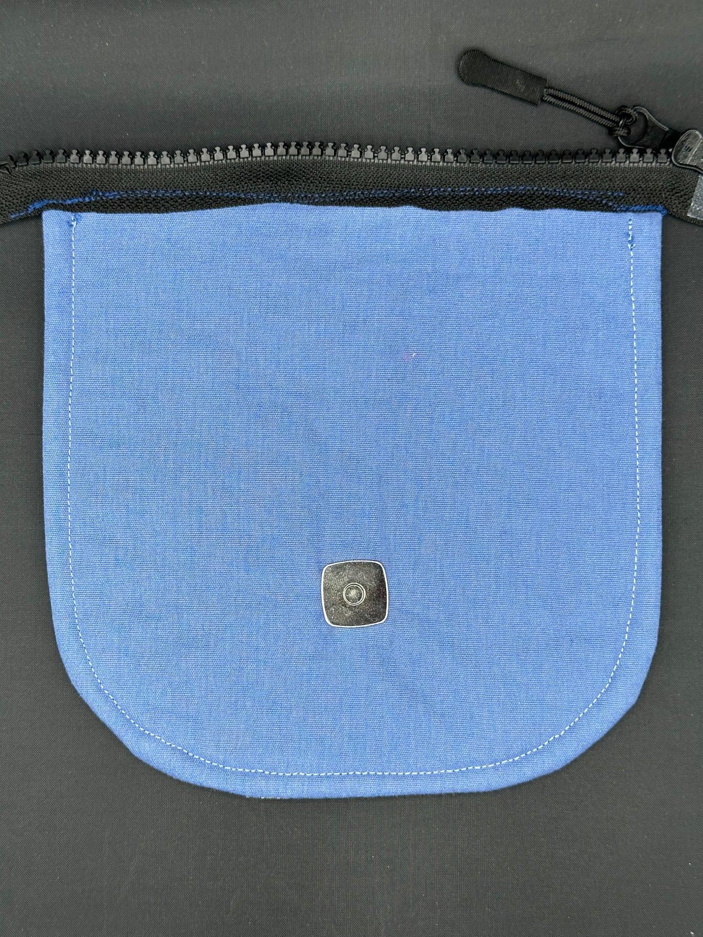 D&D dice and accessories on tan 7" purse flap