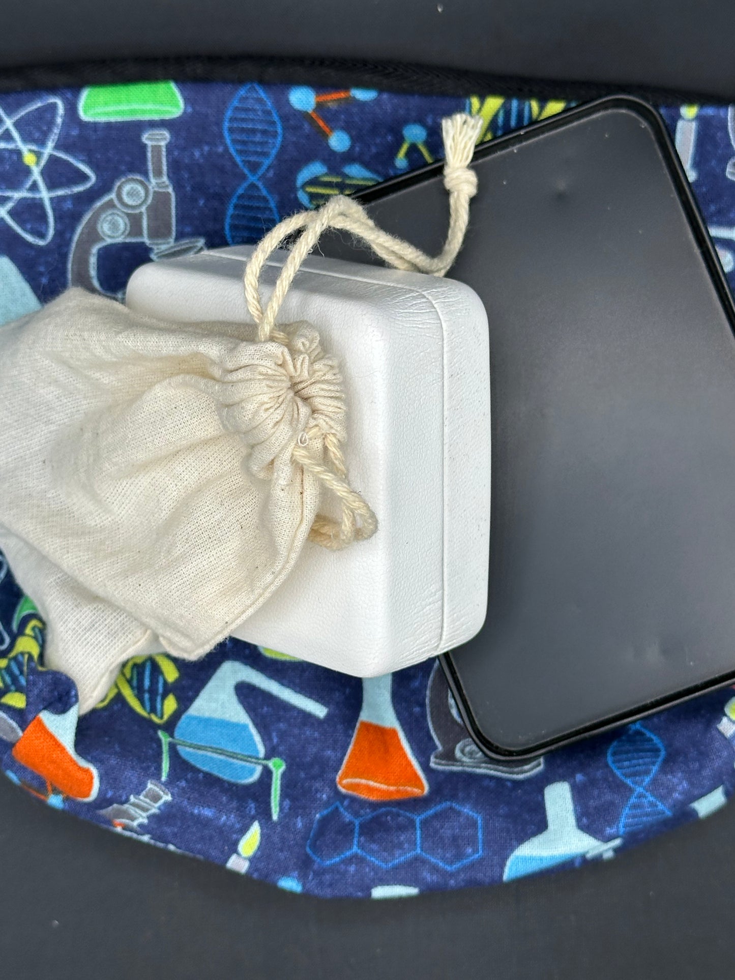 Science zipper pouch