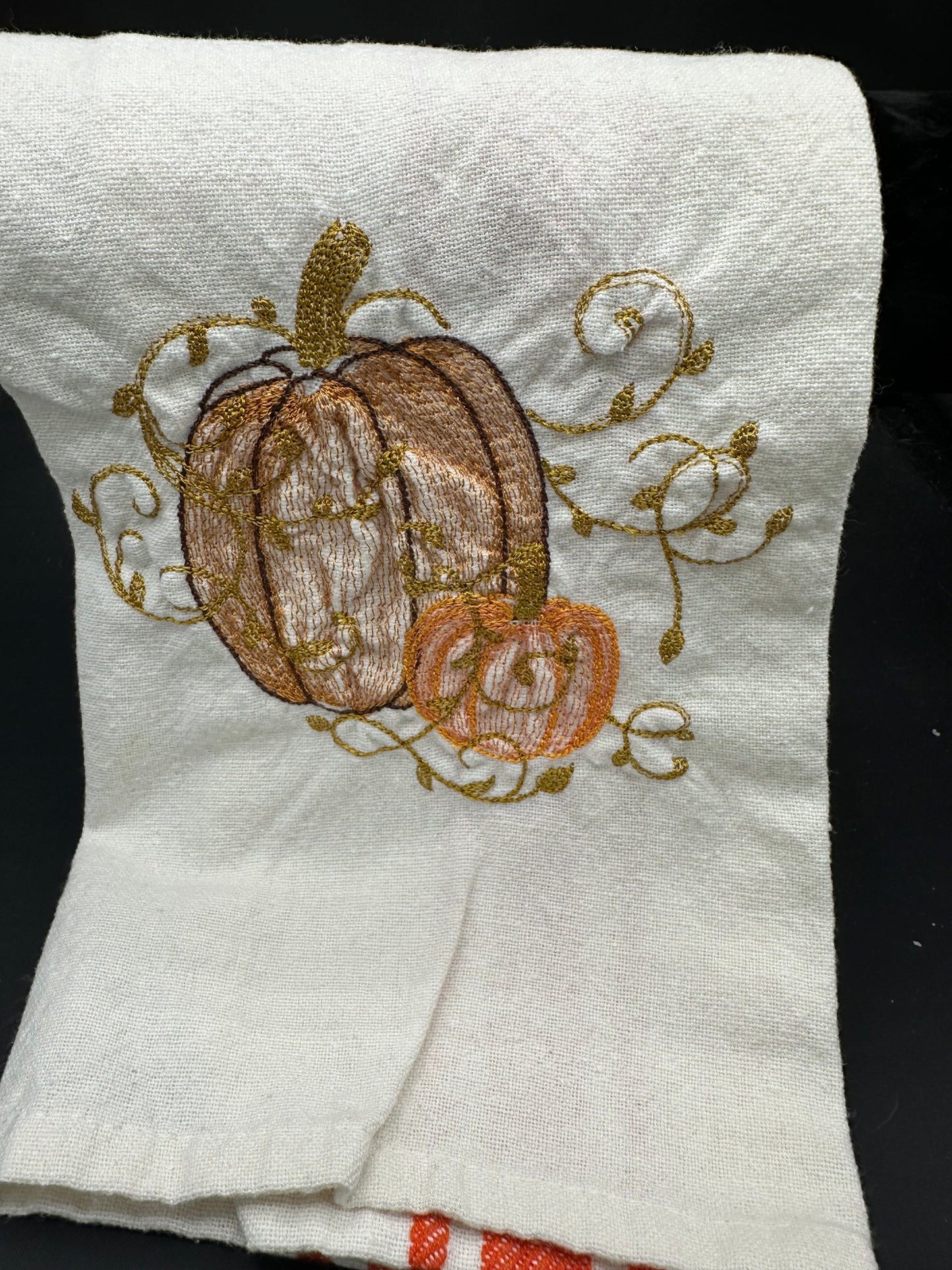 pumpkin vine towel