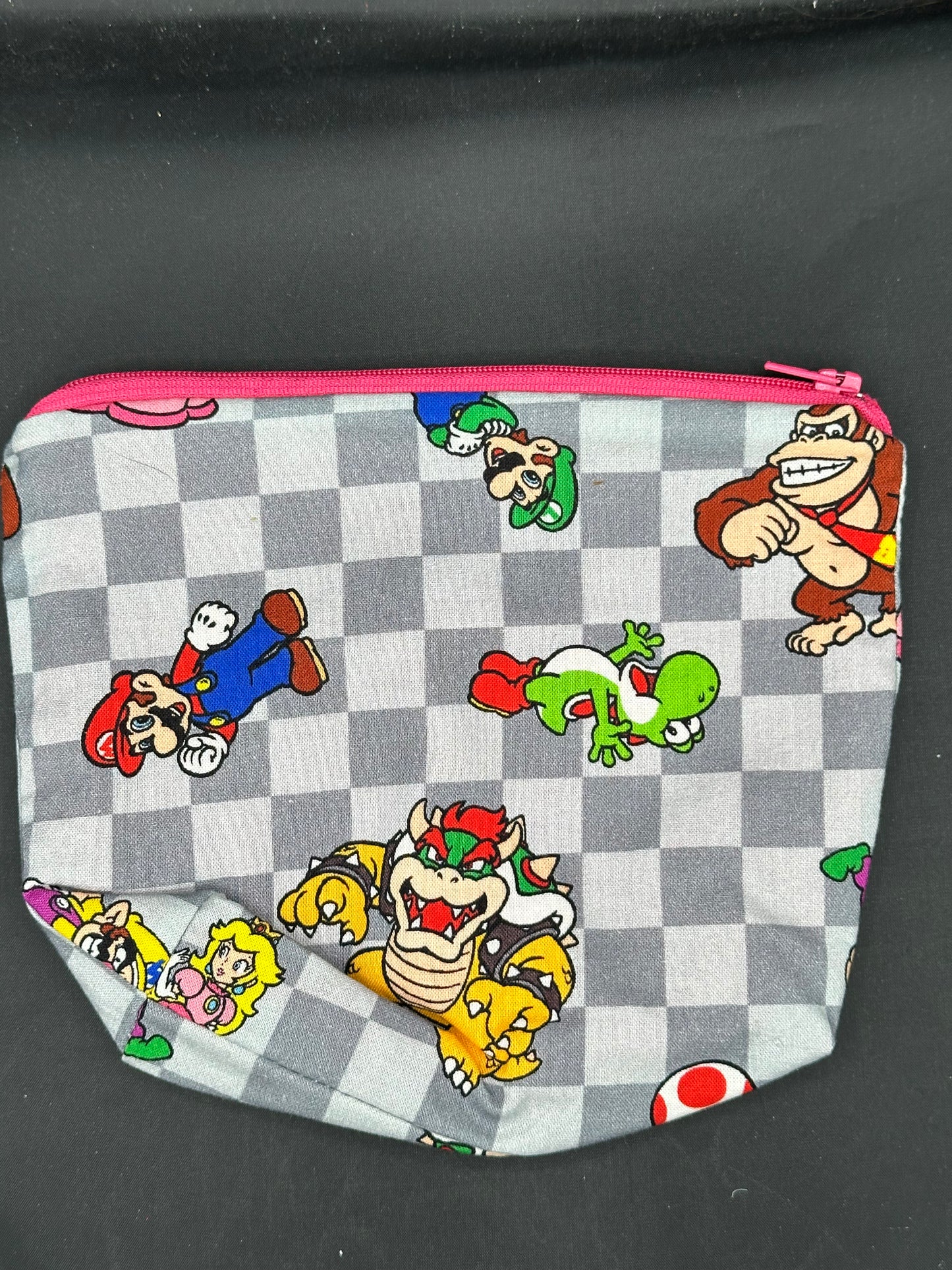 mario - grey square