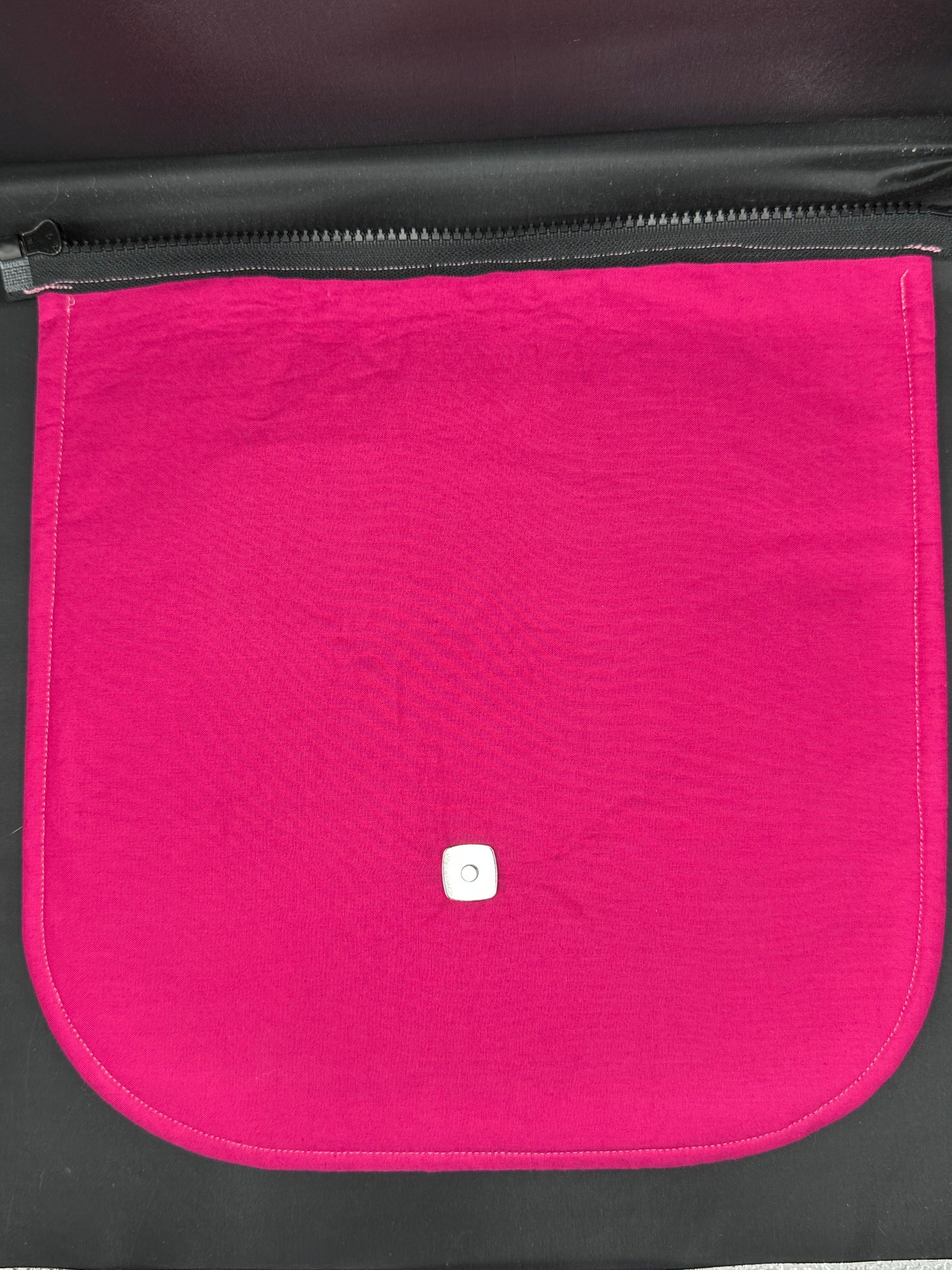 hello kitty 12" purse flap