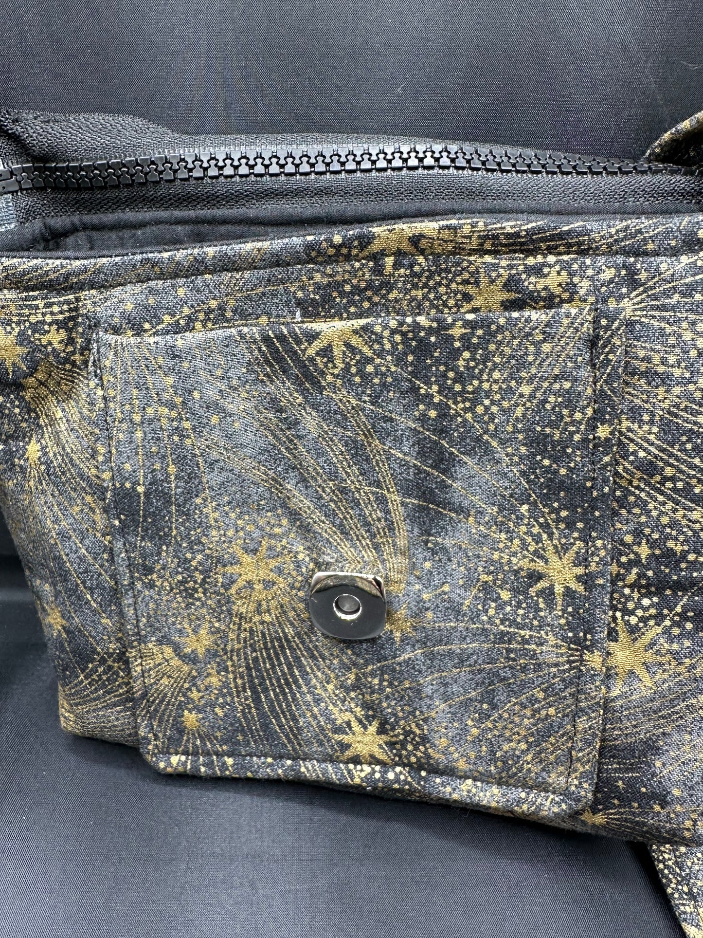 black & gold spec stars 7" purse