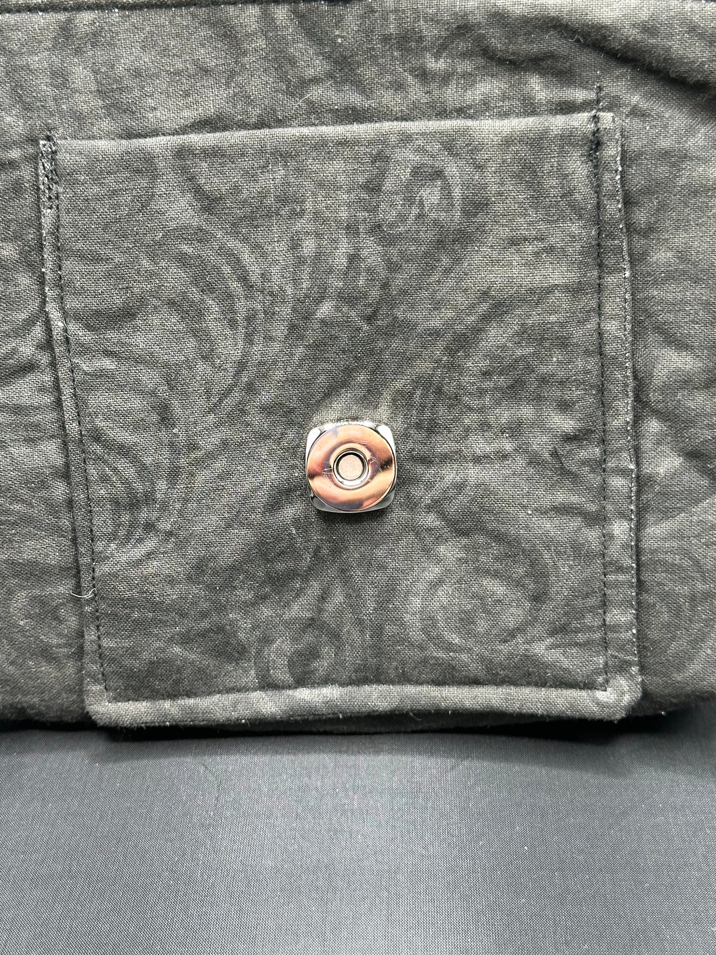 Black swirl 7" purse