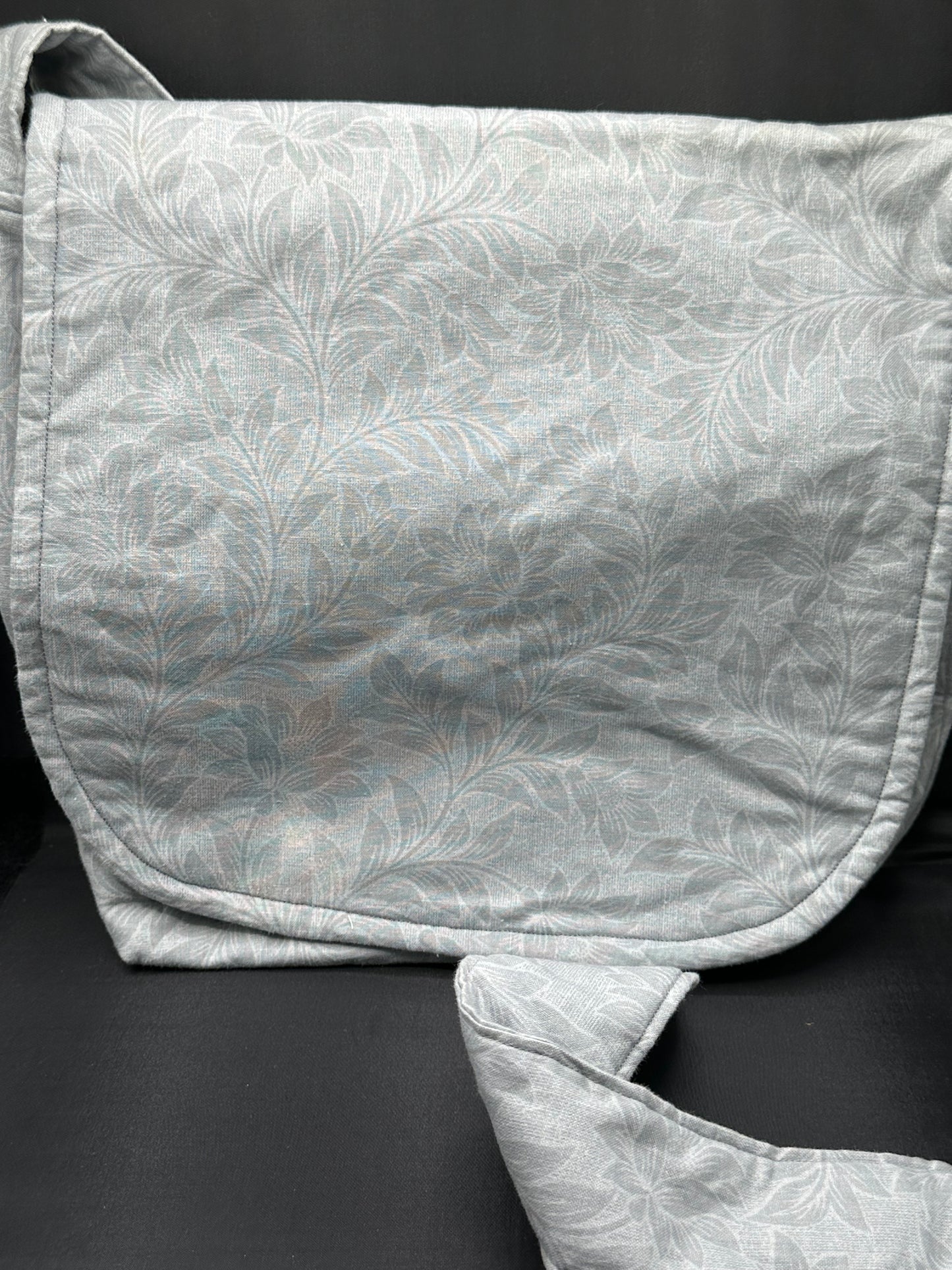grey flower 12 inch messenger bag