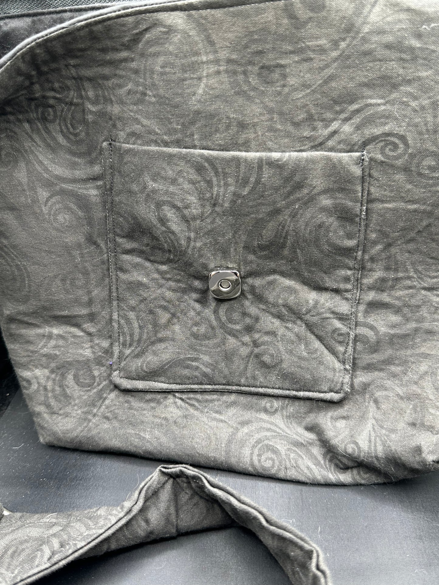 black swirl 12" messenger bag