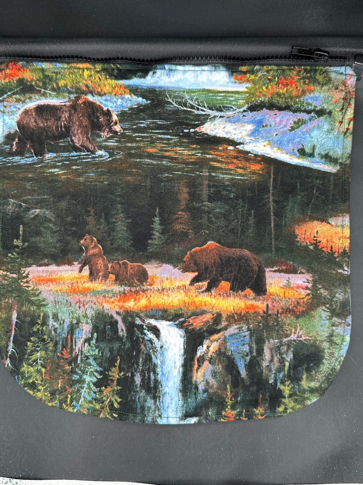 Grizzley bear 12" purse flap