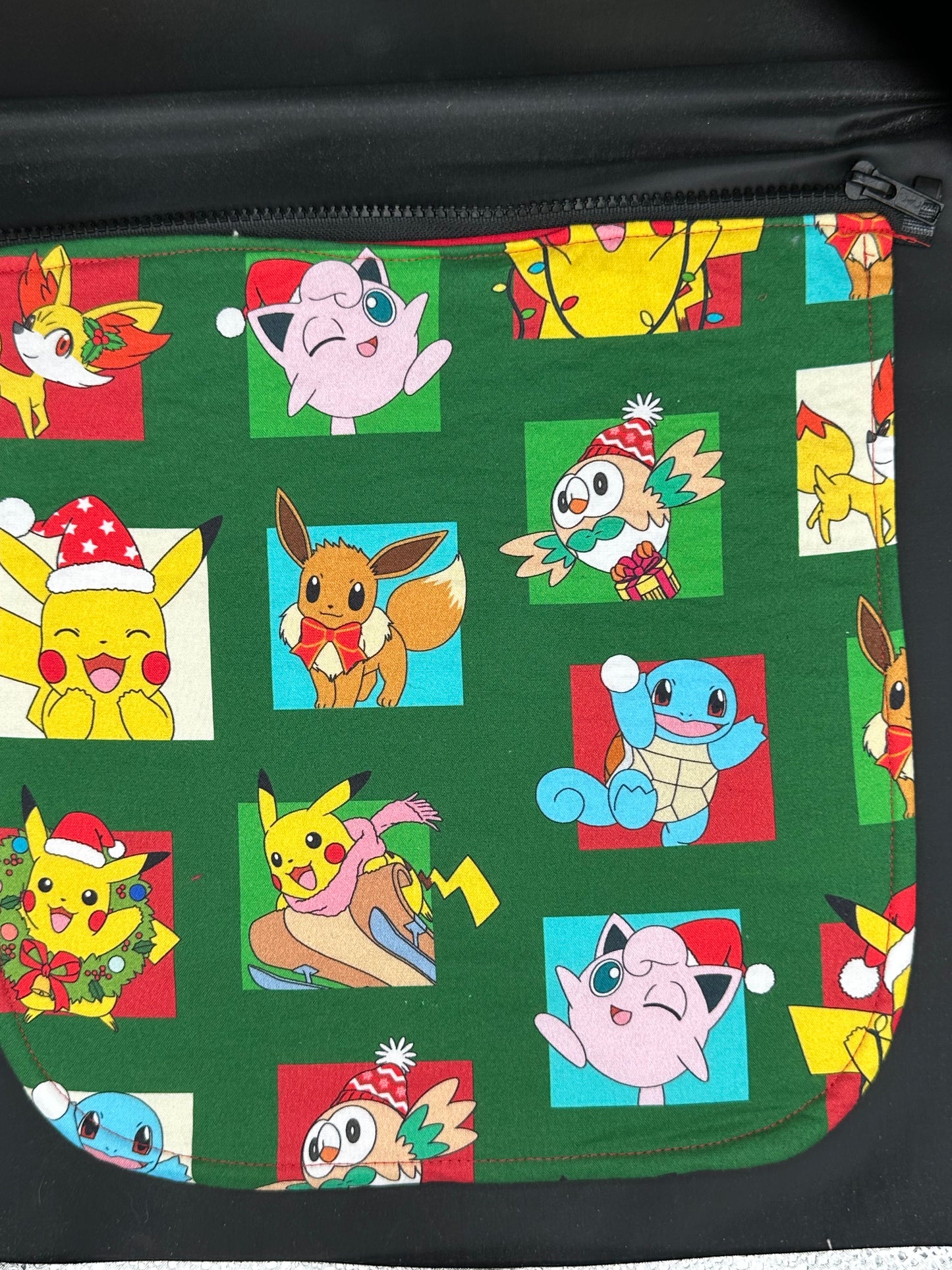Pokemon - Christmas 12" purse flap