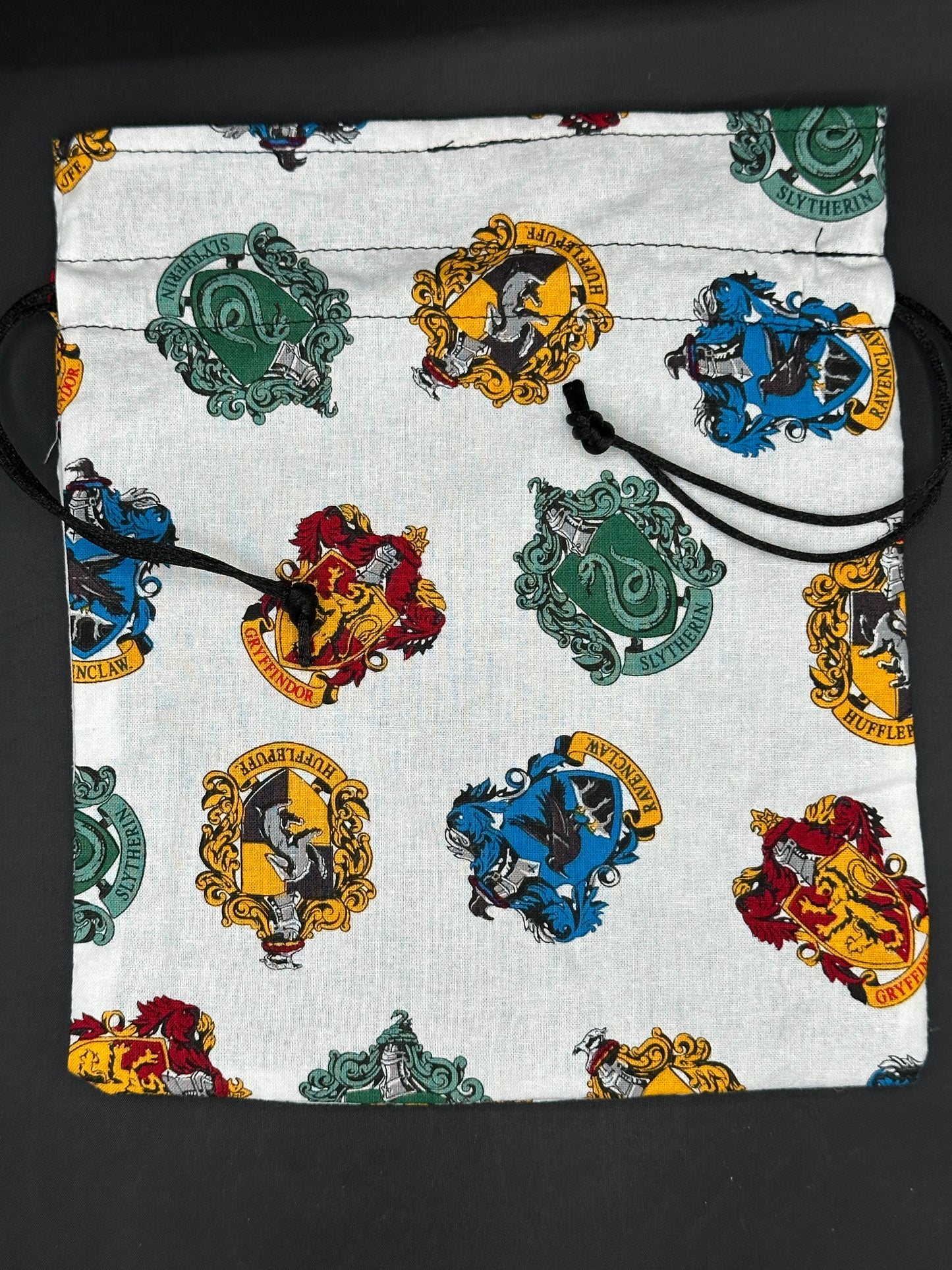harry potter - house crests draw string