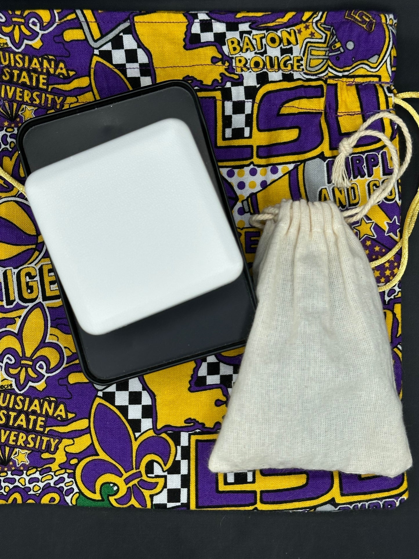 LSU draw string