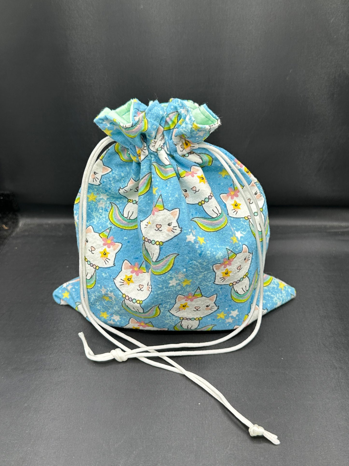 unicorn kitty - green draw string bag