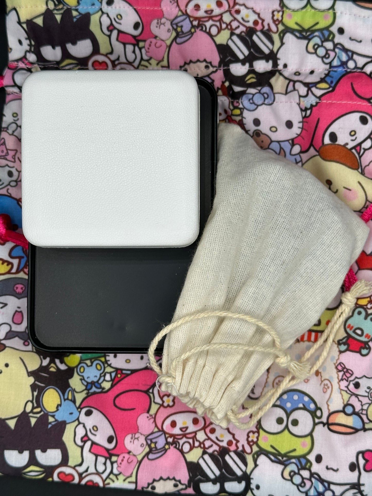 Hello Kitty and friends draw string bag