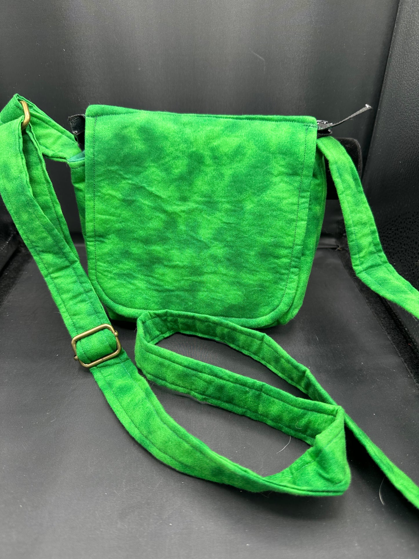 Green 7" purse