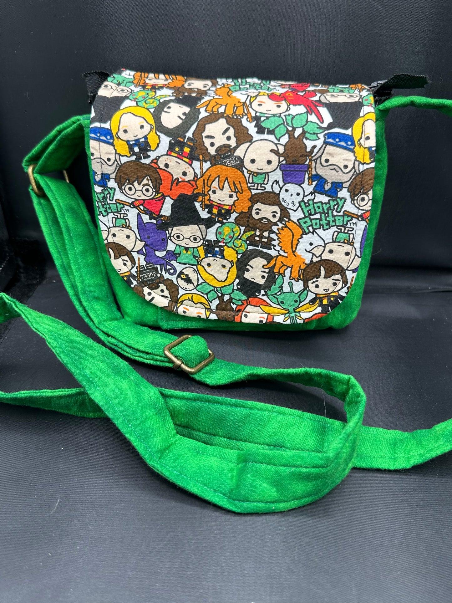 Green 7" purse