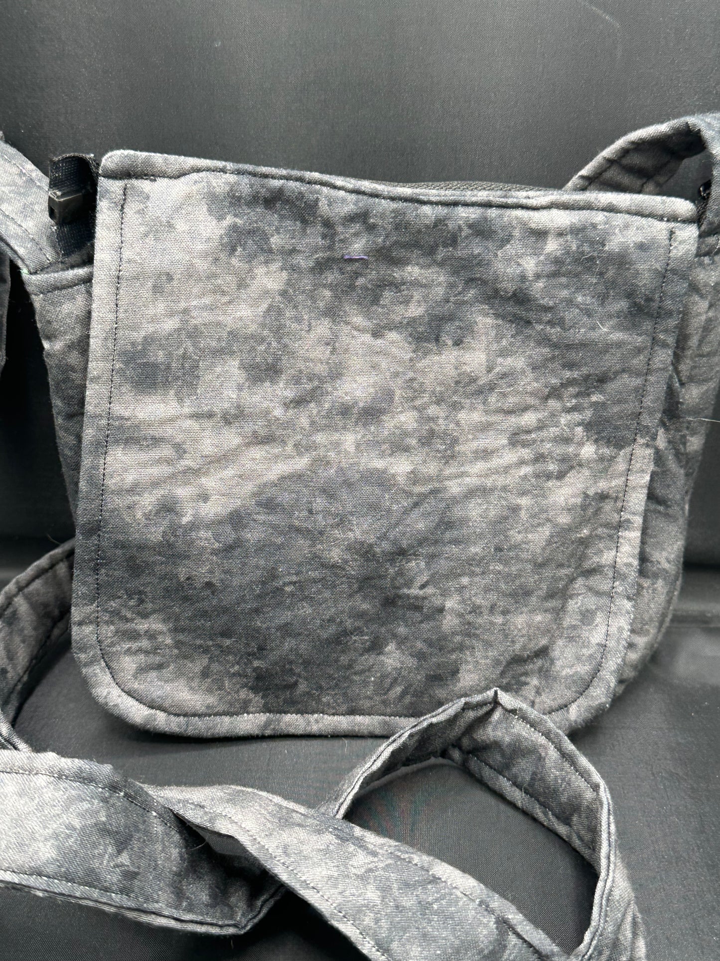 Black mottled 7" purse