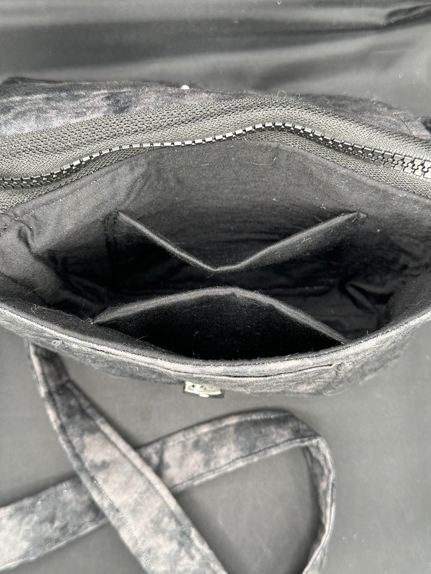 Black mottled 7" purse