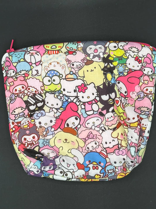 Hello Kitty friends zipper pouch