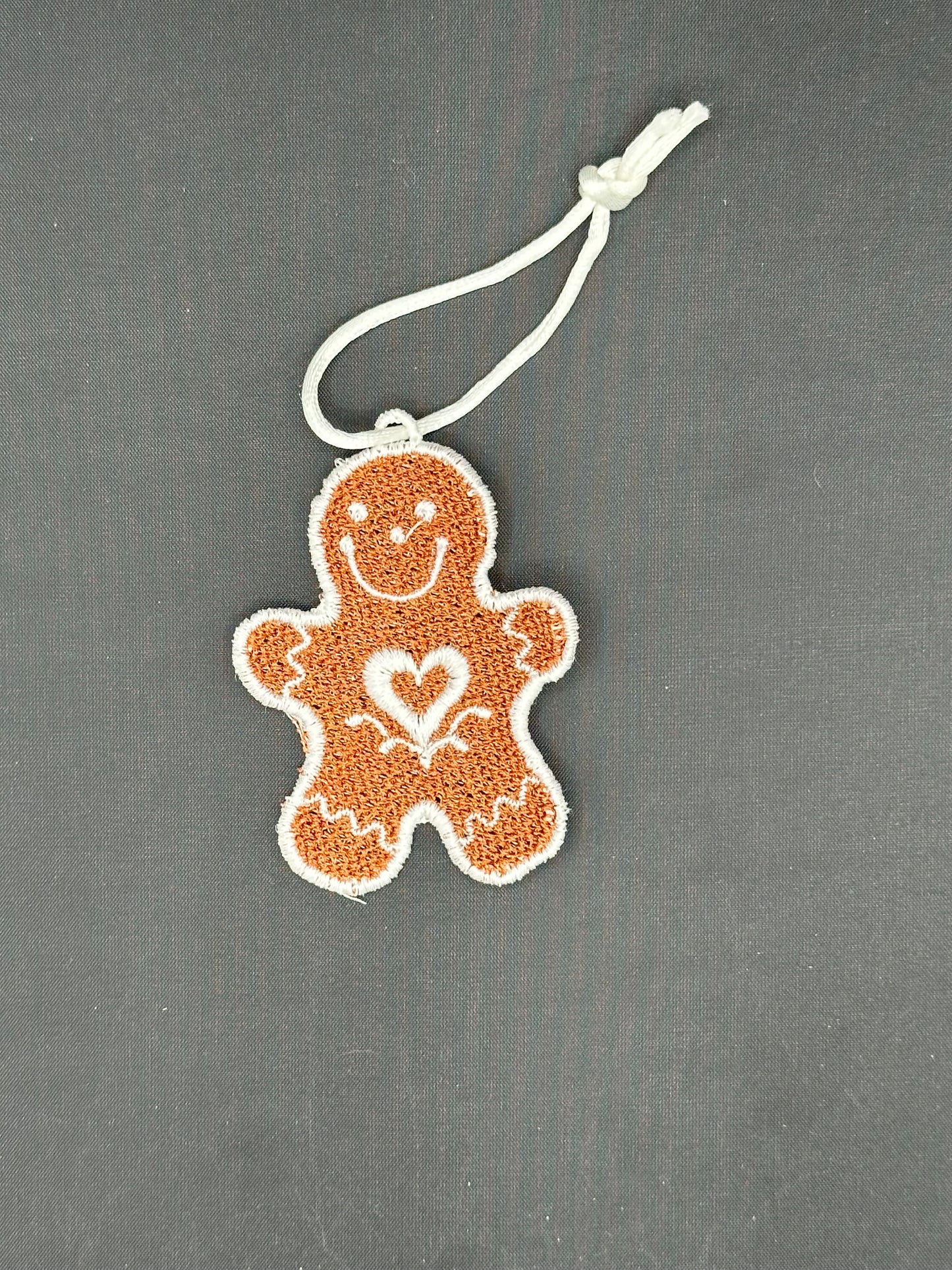 gingerbread man and woman