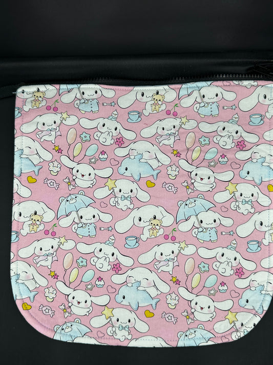 cinnamon roll bunny - hello kitty 12" purse flap
