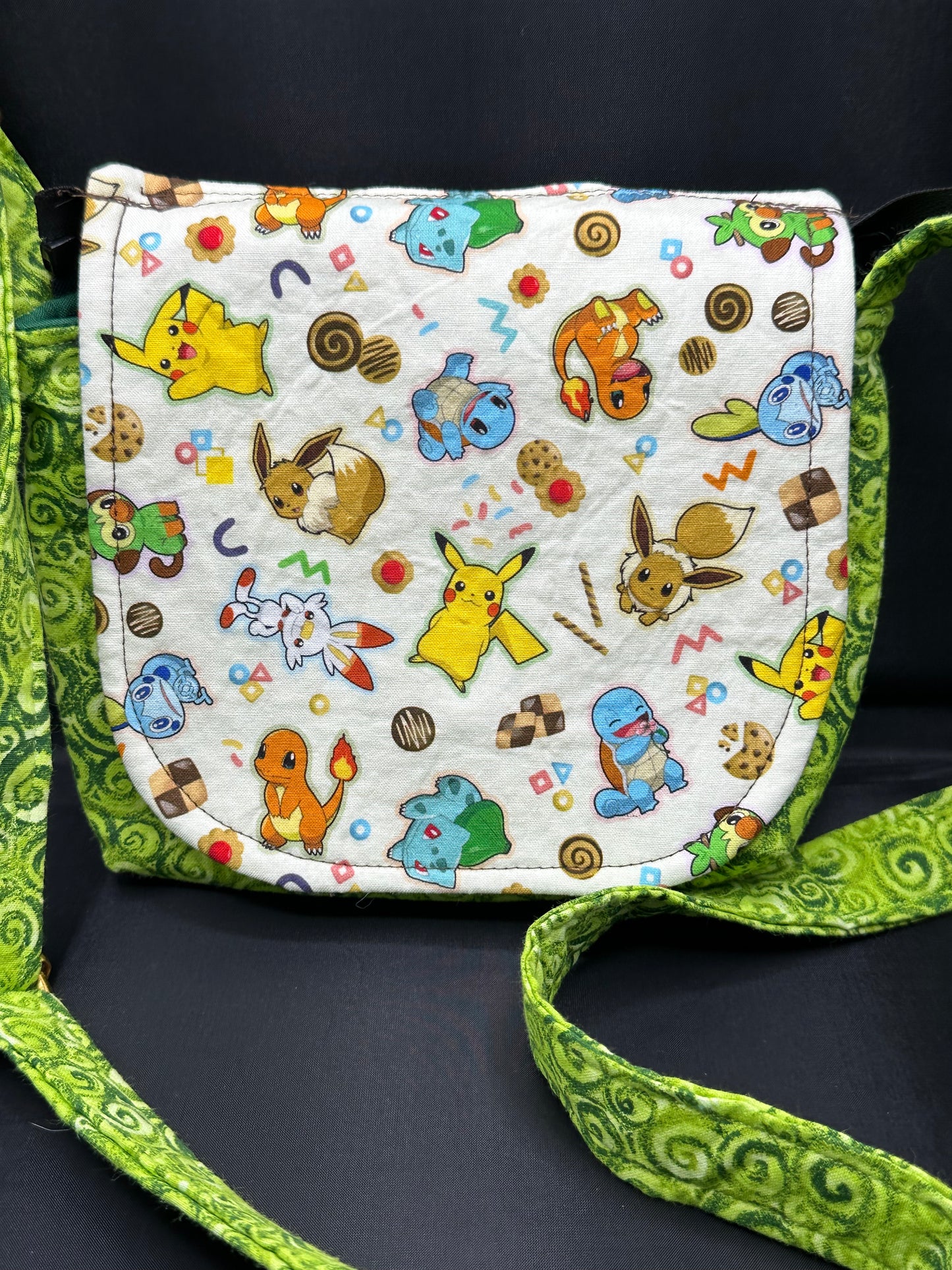 Green swirl 7" purse