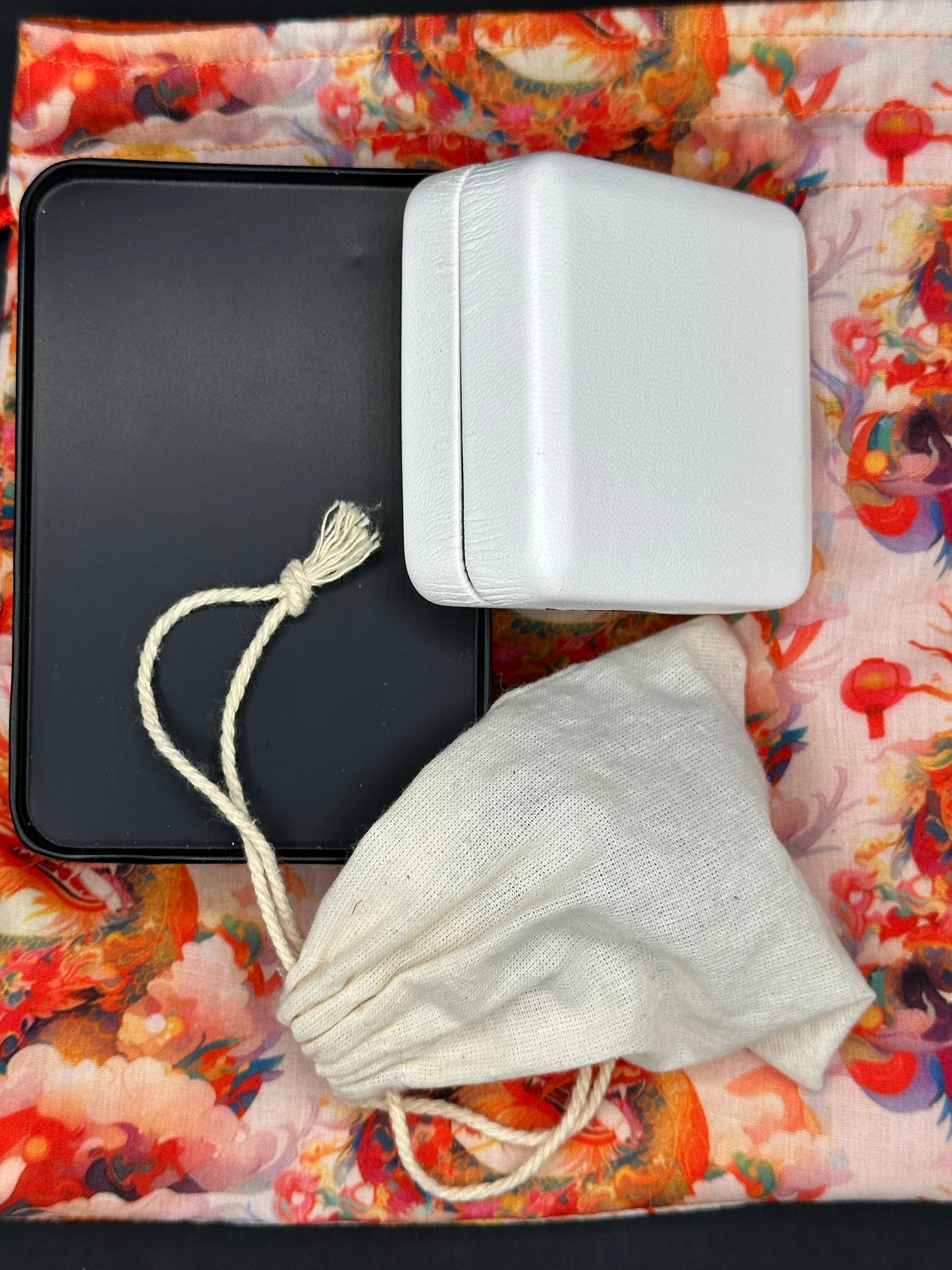 gold/red Chinese dragons draw string bag