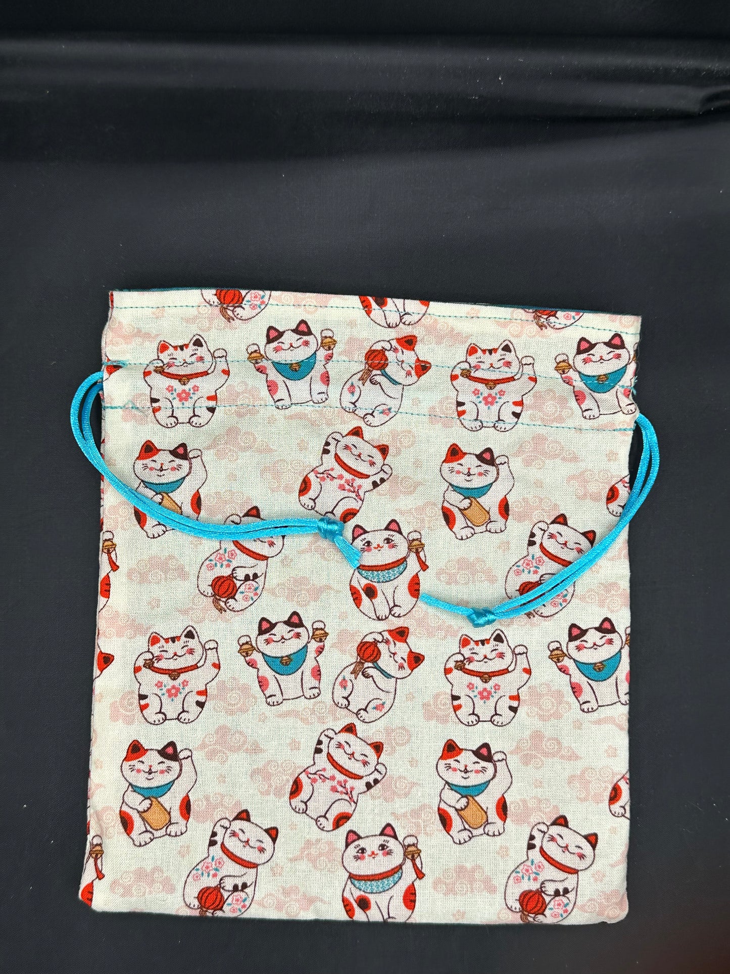 Lucky Cat -  drawstring